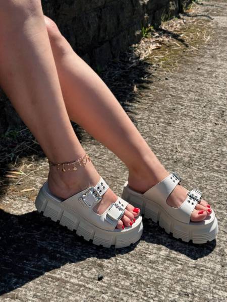 PAPETE PLATAFORMA COM FIVELAS