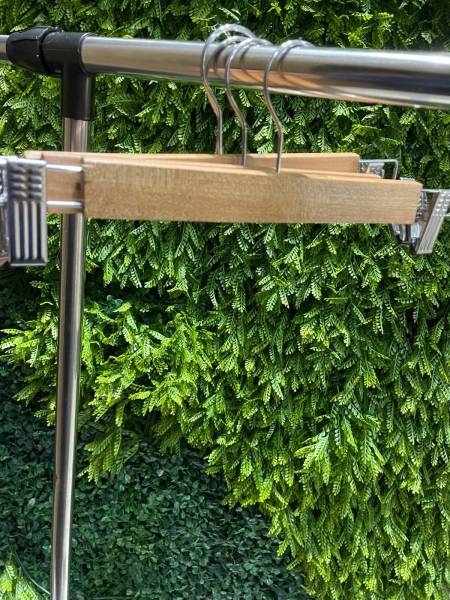 CABIDE DE MADEIRA CALÇA COM PRESILHA