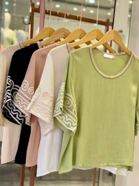 BLUSA VISCO LINHO BORDADA GOLA